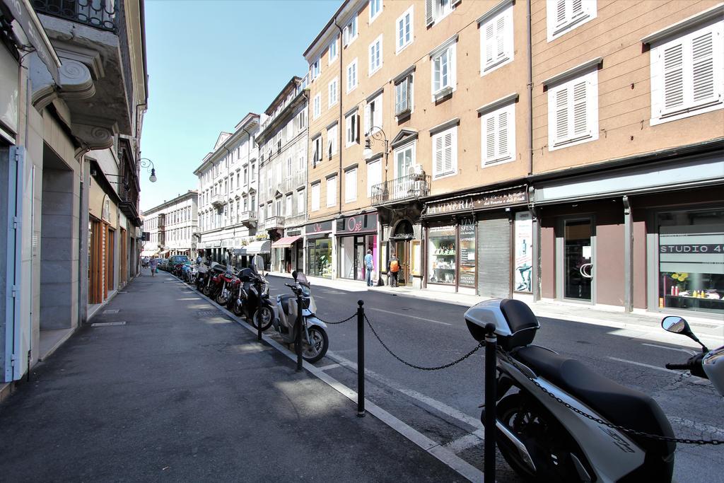 Residenza Corso Saba Hotell Trieste Exteriör bild